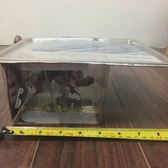 Alex Tanguay NHL Mcfarlane Toys Calgary Flames - Picture 2 of 7